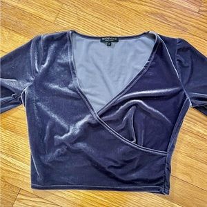 Beyond Yoga - Deep Amethyst Velvet long sleeve crop - S